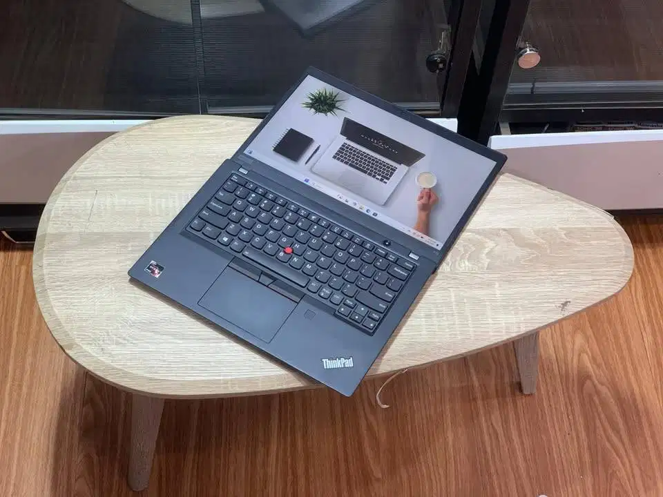 Lenovo Thinkpad X13 AMD Ryzen 5 pro 4650U 12Cpu Ram 16Gb SSD Slim Game