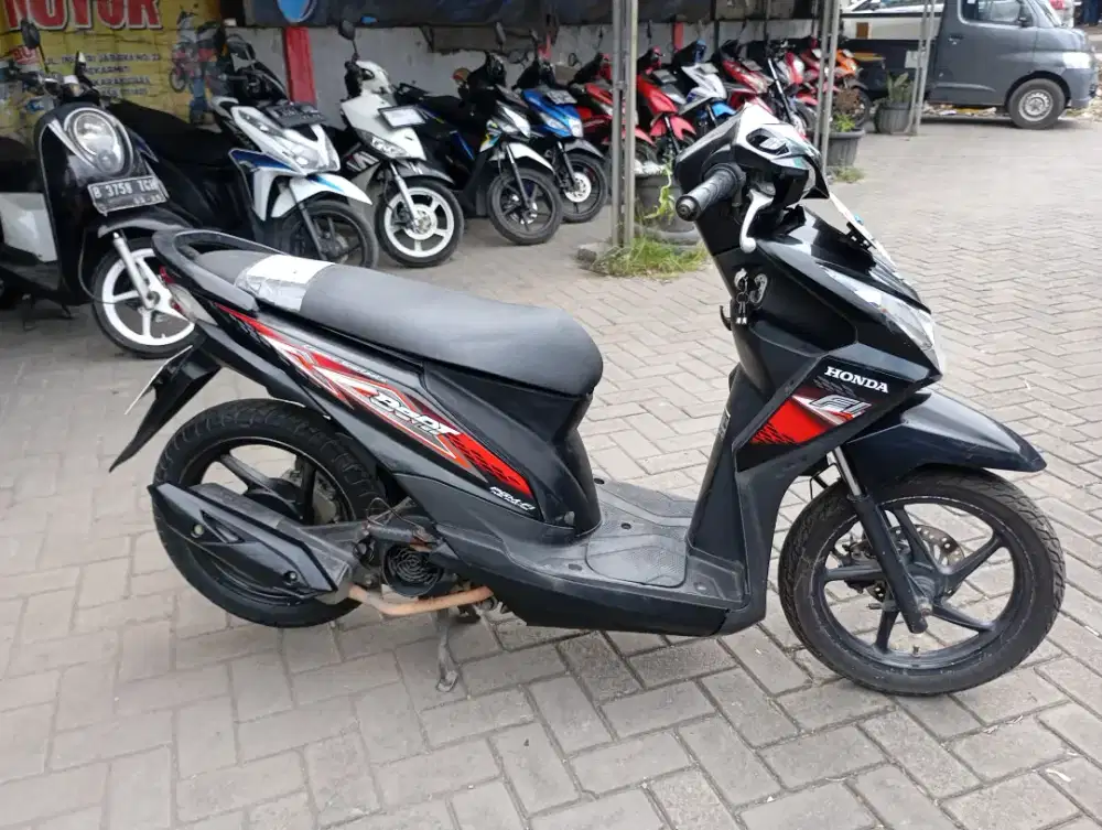 [PROMO OKT] Honda Beat FI Tahun 2014 Surat Komplit