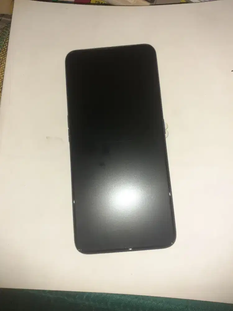 Oppo reno 2f mulpis ram 8/128 kumplit udh pake tg yg 50 rb