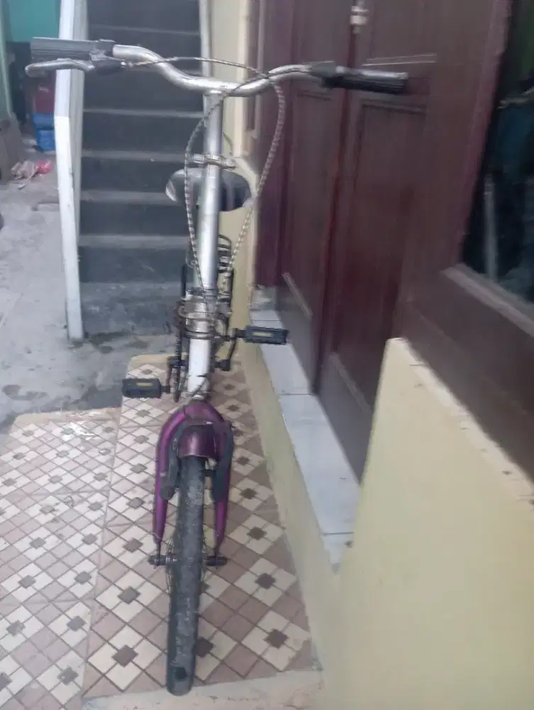 Di jual sepeda lipat