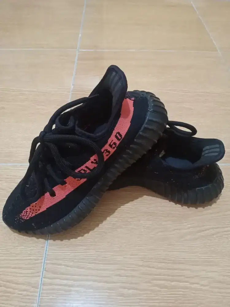 Sepatu Adidas Yeezy