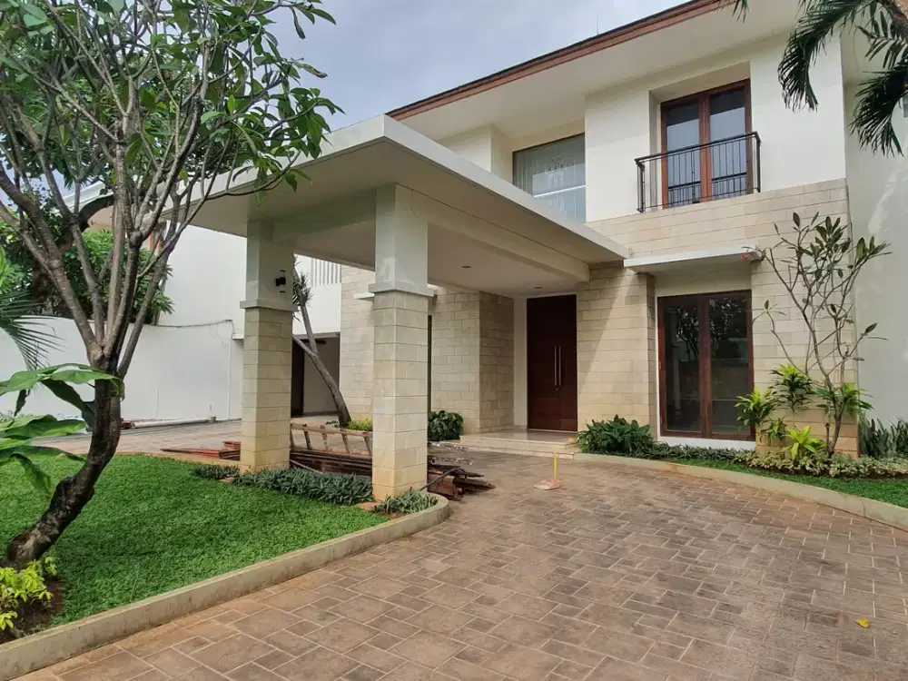 House for rent in Pejaten area \Price Can Be Negotiable\
