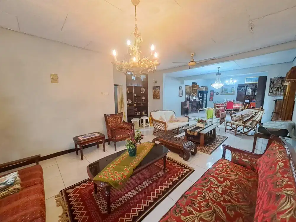 Rumah di Bendungan Hilir, Akses mudah Tanah Abang Thamrin Menteng