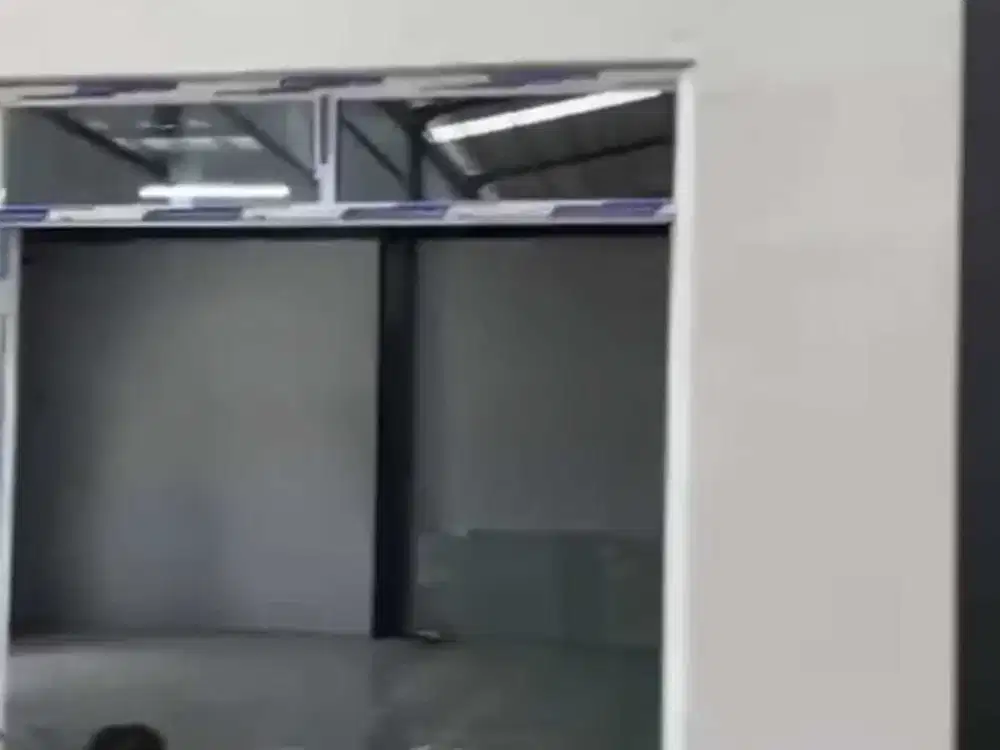 DISEWAKAN GUDANG LUAS BANGUNAN 1000M2 DAERAH LEGOK,TANGERANG