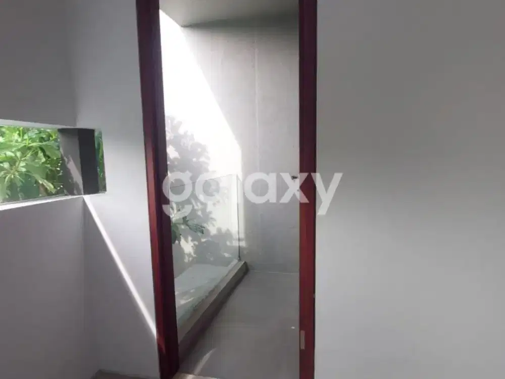 RUMAH BARU GRESS MODERN MINIMALIS ROYAL RESIDENCE SURABAYA BARAT
