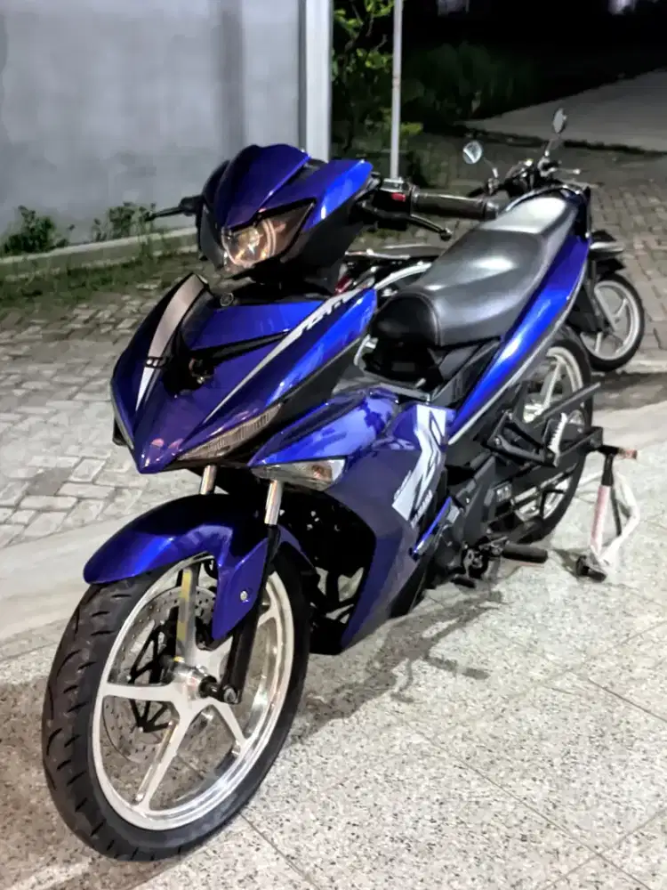 Plat B 2023 low km 10k