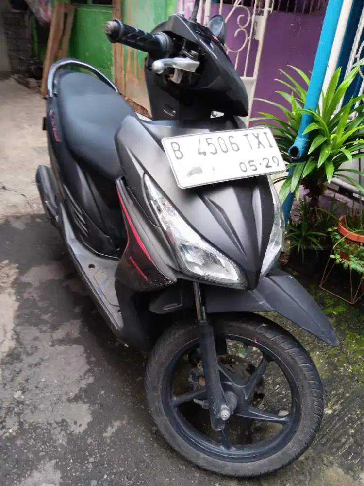 Dijual cepat Honda Vario LED 110cc PGMF.1 Mesin Bagus Body Bagus