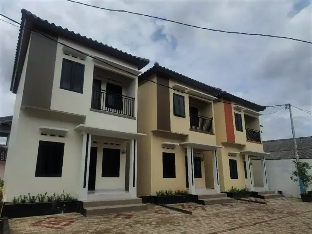 Rumah Siap Huni 2 Lantai Akses Tol Jatiwaringin Dekat