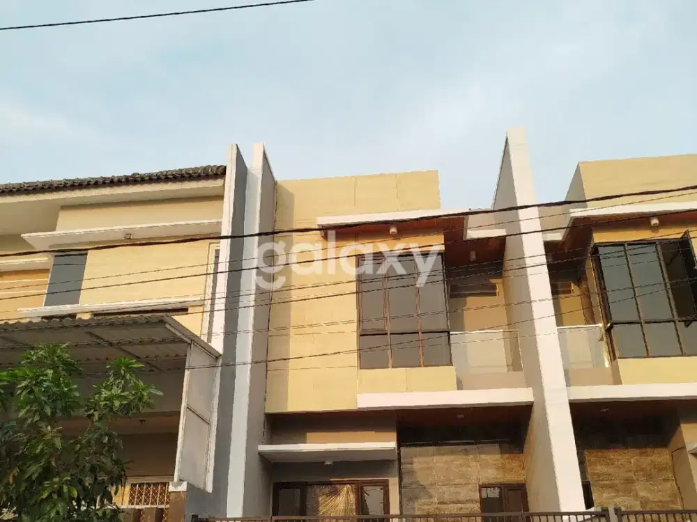 Rumah Kutisari Baru Modern Minimalis Tidak Banjir