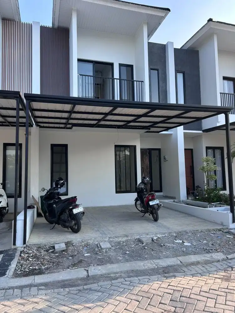 DIJUAL RUMAH 2 LANTAI DI TEMBALANG