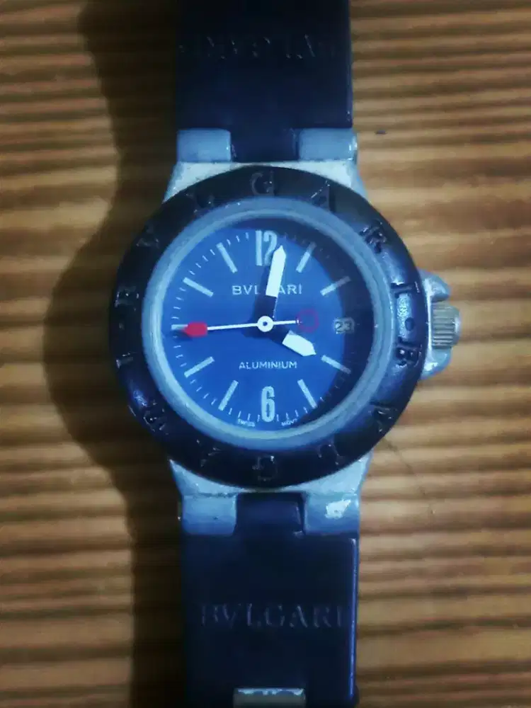 BVLGARI
ALLUMINIUM
FABRIQUE EN SUISSE