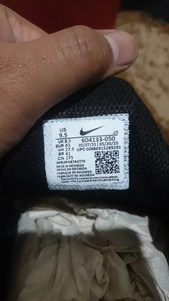 Di jual NIKE AIR MAX PLUS TRIPLE BLACK baru salah bELI