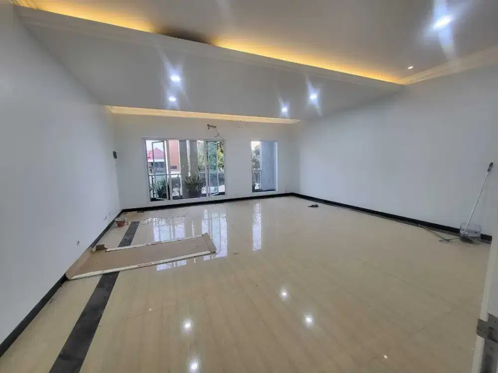 Dijual Segera Rumah Taman Surya 5 Minimalis Mewah Rooftop