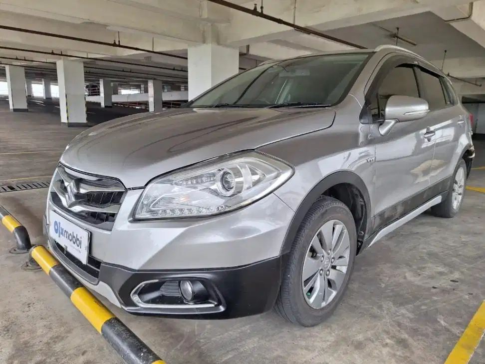 DP RENDAH Suzuki SX4 1.5 S-Cross Bensin-MT 2016 NRCS