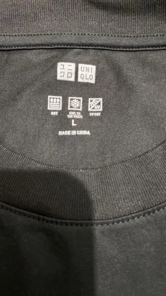 Uniqlo Airism Black Long Sleeve Size L -neverbeenused