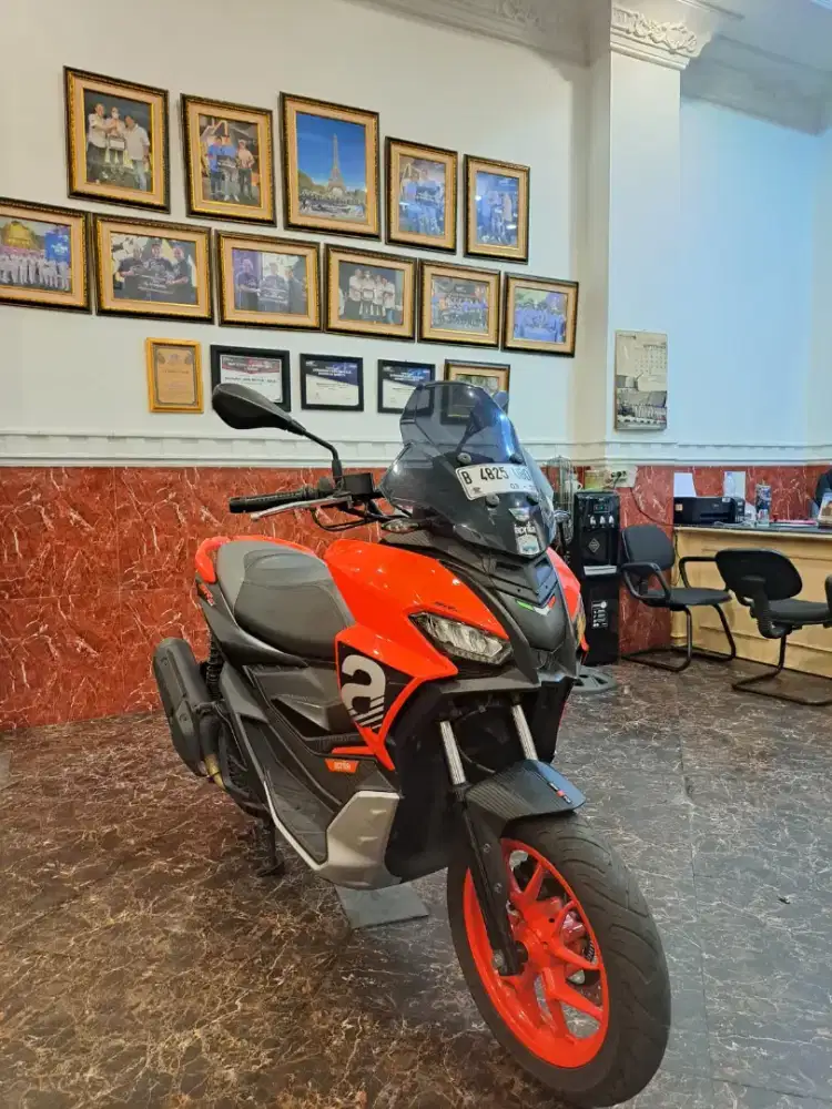 HUB KIKI DIJUAL CEPAT APRILIA SR 200CC 2022/MESIN HALUS MOTOR CAKEP