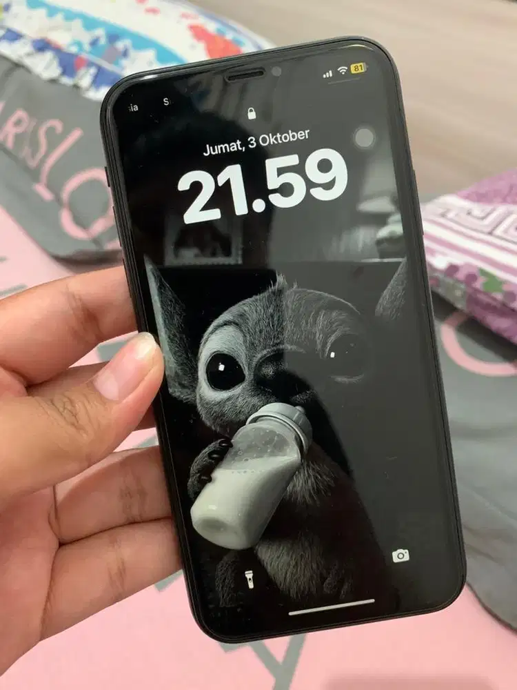IPHONE XR 64gb hitam