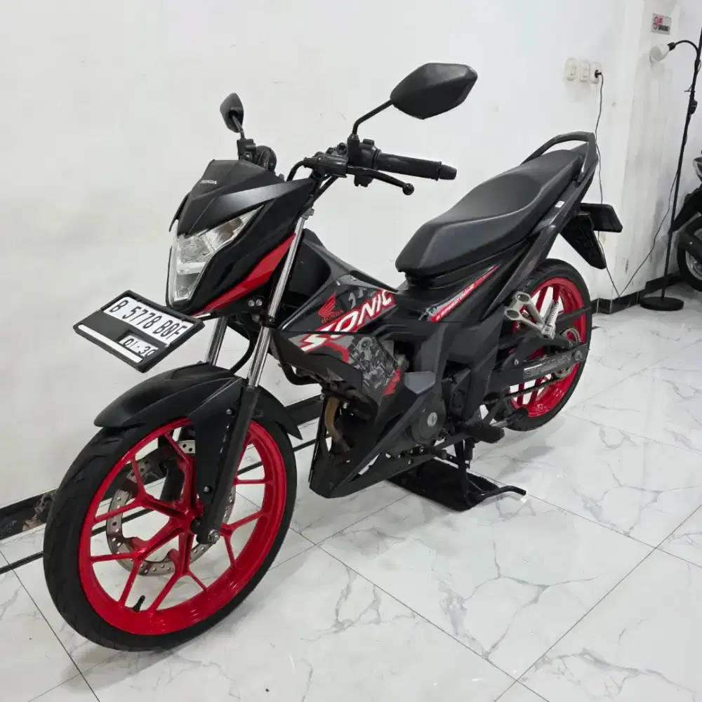 Honda Sonic 150 R LED Fi 2025 bln 1 Km 7 rb DP 1 jutaan aja