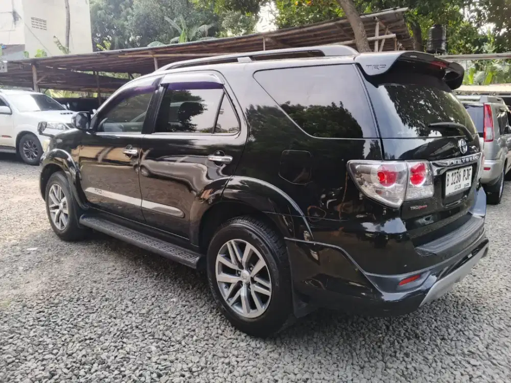 TOYOTA FORTUNER TRD AUTOMATIC 2013