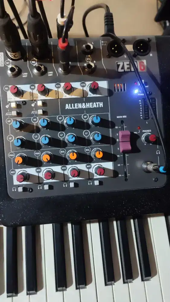Mixer Allen & Heath Zed6