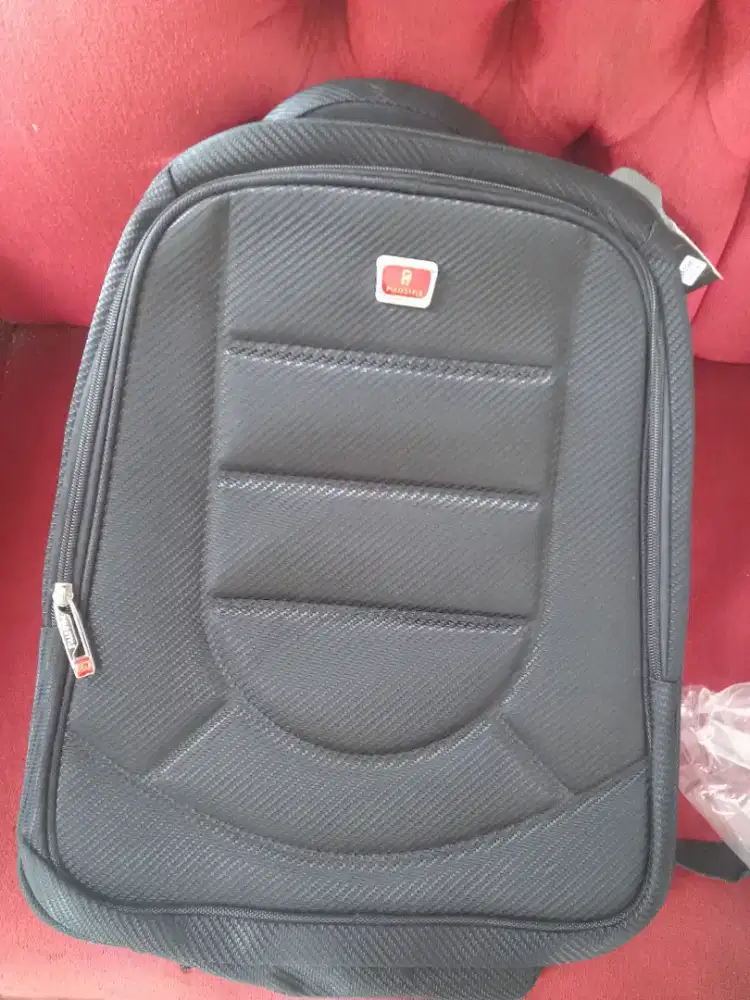 Dijual Tas Laptop 18 inchi polo style. Tas baru ori. Nego