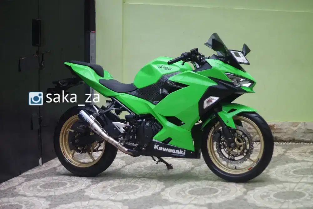 ( Pajak Hidup ) Kawasaki Ninja 250 Fi 2018 , Ninja 2018 , Ban Baru