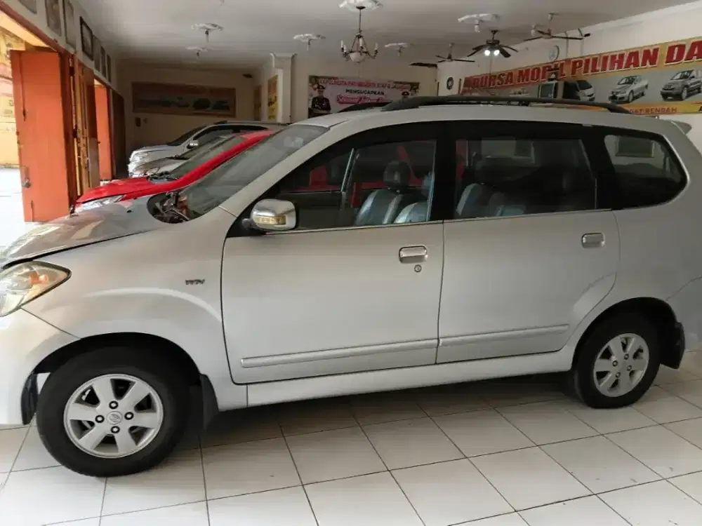 Avanza G 2011 Silver