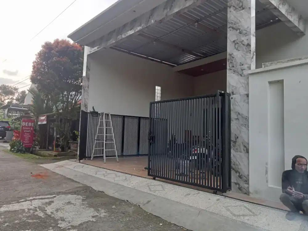 Pintu gerbang sliding