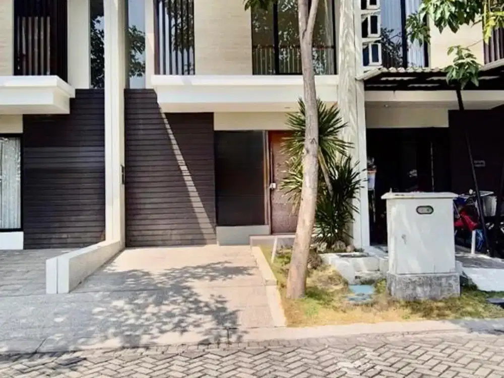 DIJUAL RUMAH NORTHWEST LAKE CITRALAND 2 LANTAI BARU BAGUS MURAH NEGO