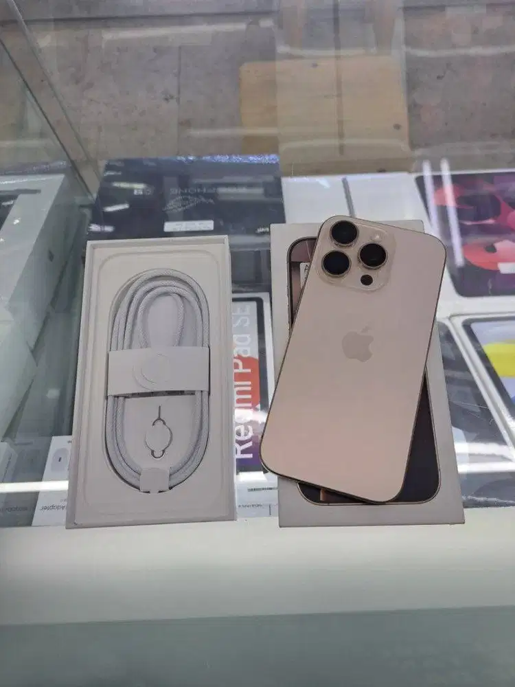 Second Apple IPhone 16 Pro 128GB Desert Titanium Garansi IBOX ON