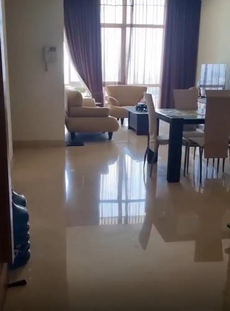 JUAL CEPAT APARTEMEN THE SUMMIT 3 BR