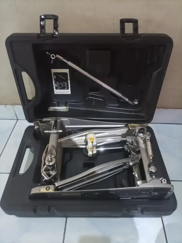 Double pedal Tama speed cobra HP910LWN