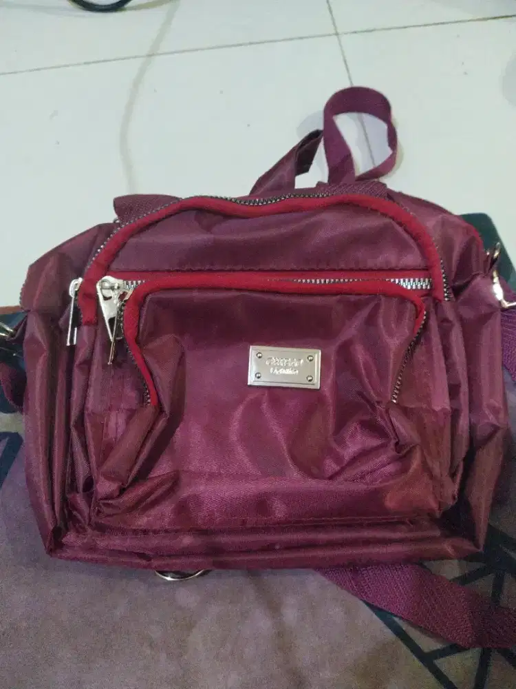 Tas selempang kecil merah marron