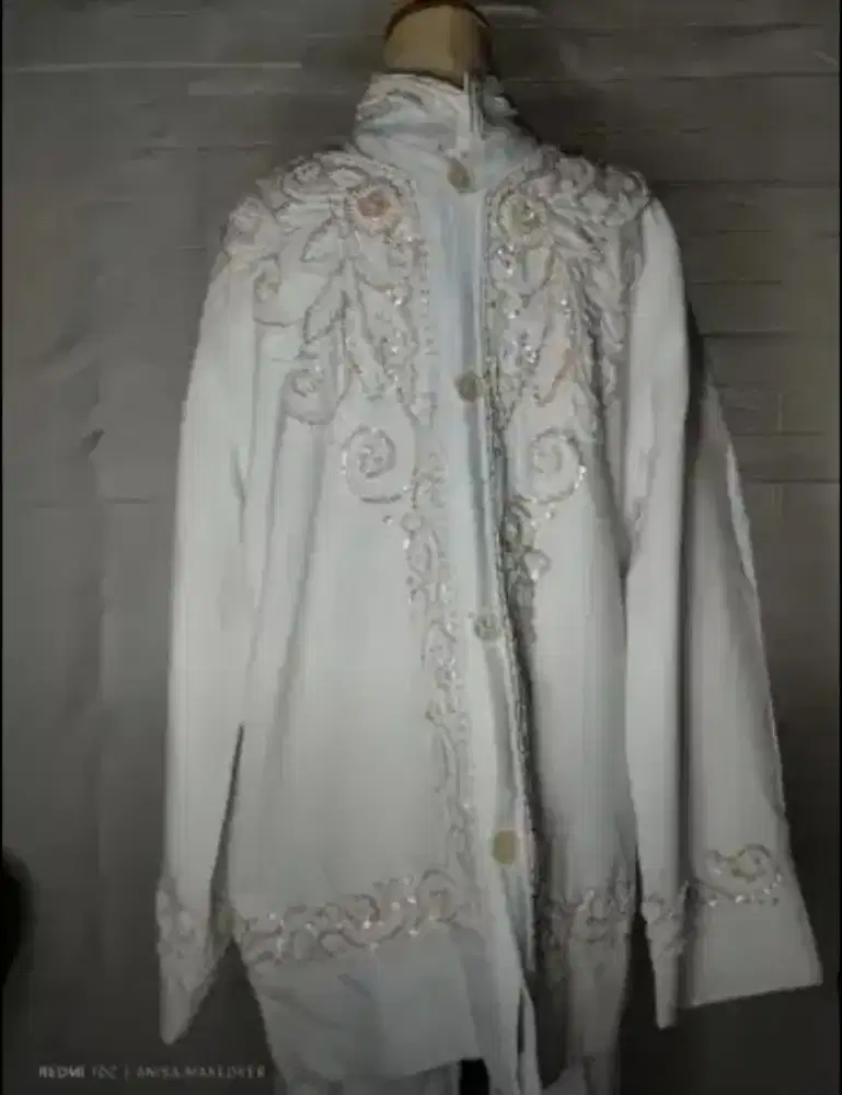 Jas pengantin putih preloved