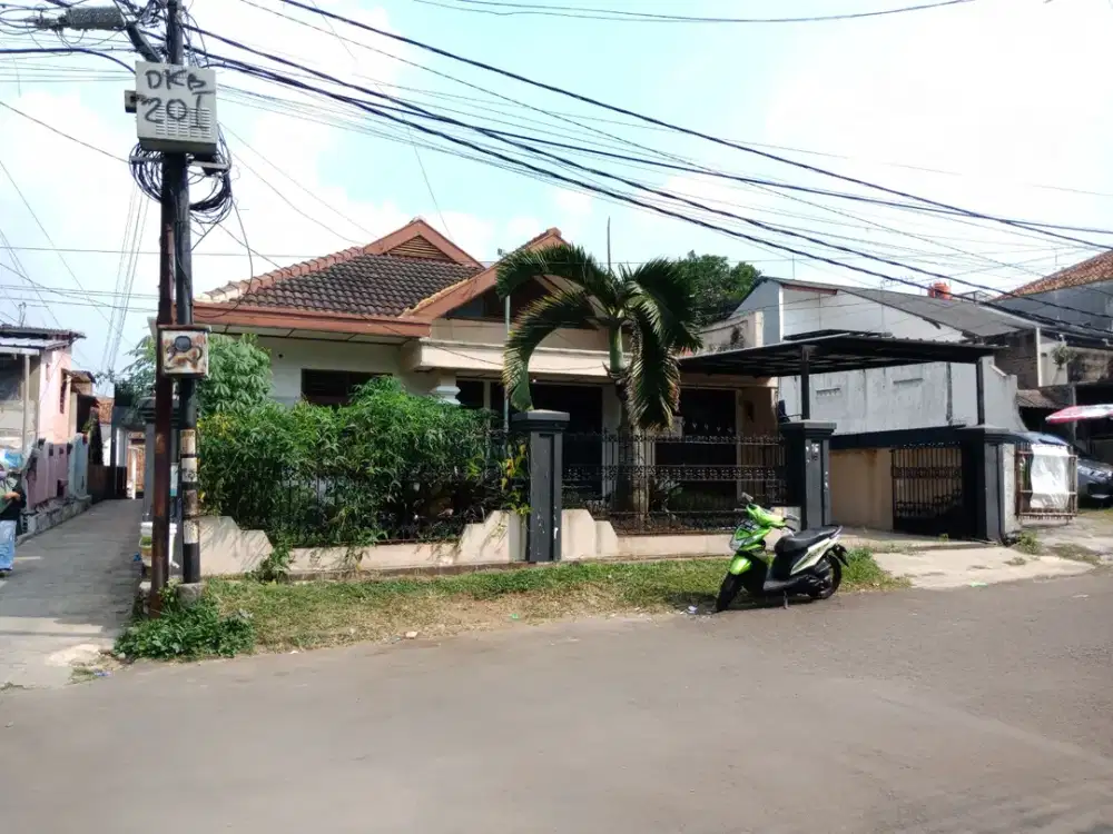 SETRASARI KULON MURAH SIAP HUNI STRATEGIS HARGA KEPEPET!