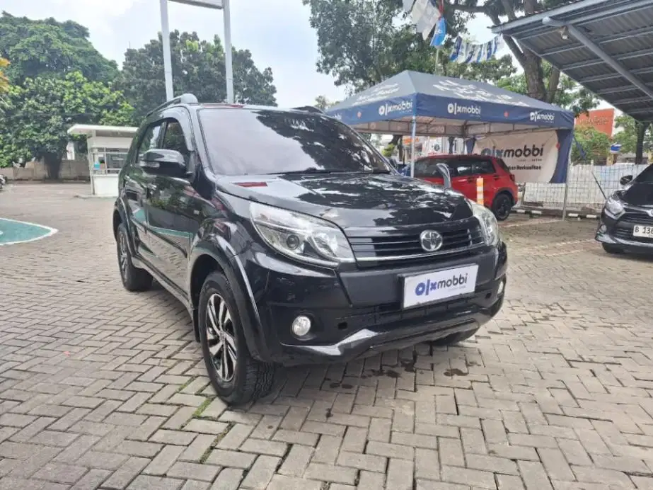 DP 5% Toyota Rush 1.5 G Bensin-AT 2017 SZB