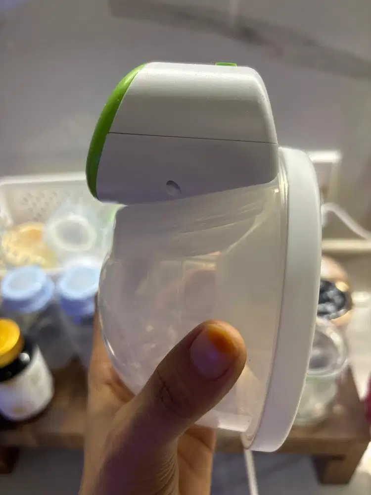 Breastpump handsfree