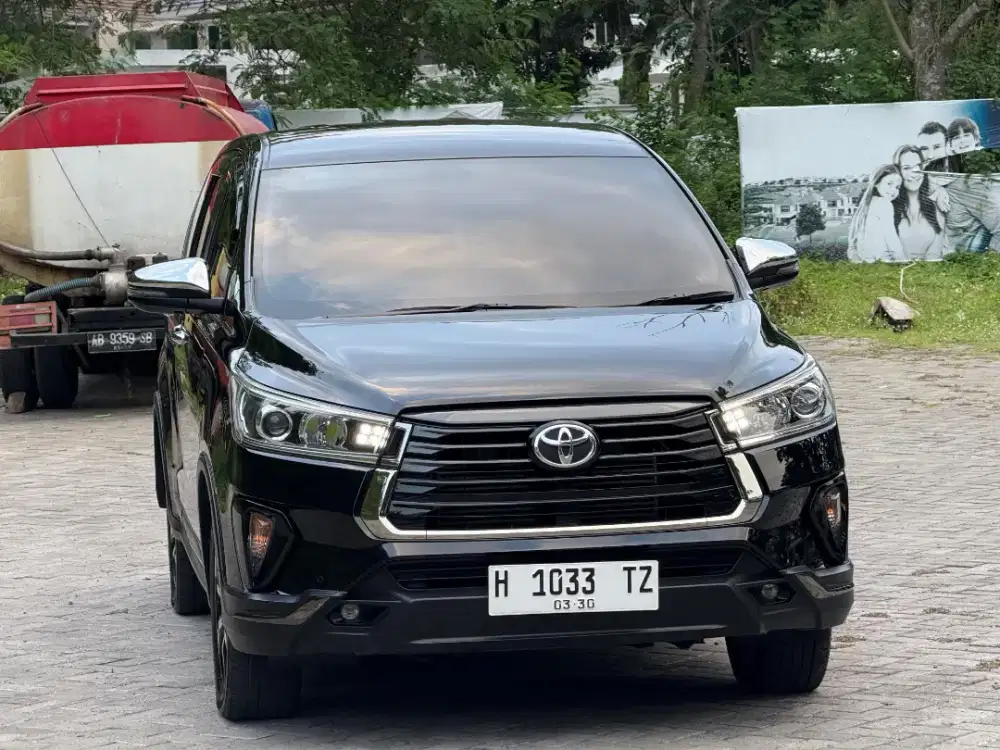 KM 30RB ! TOYOTA INNOVA VENTURER 2.4 2022 DIESEL MATIC