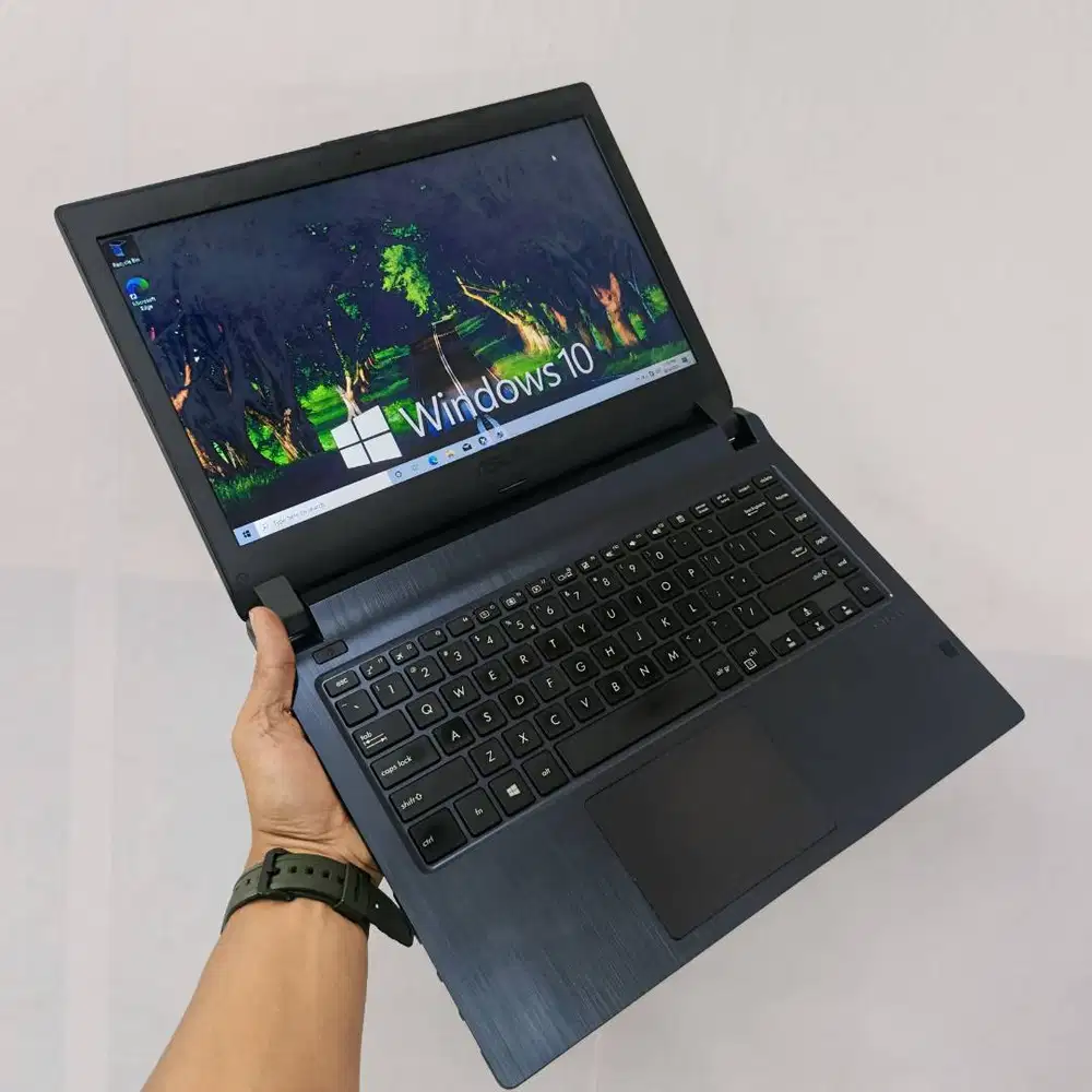 laptop asus pro p1440fa Intel core i3 gen 8th ram 8gb ssd 256 Gb Mulus