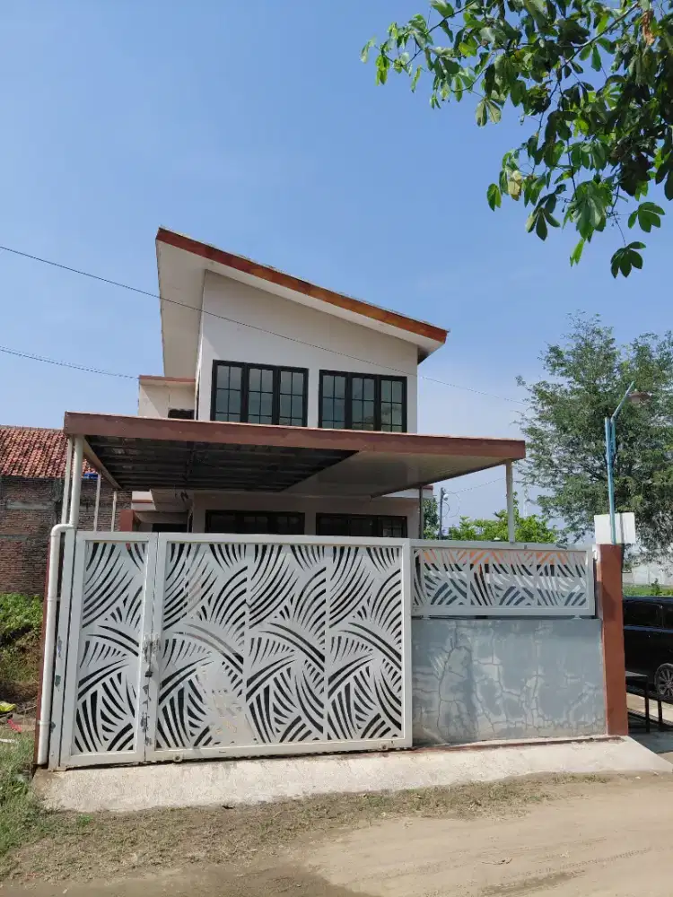 Dijual rumah 2 lantai