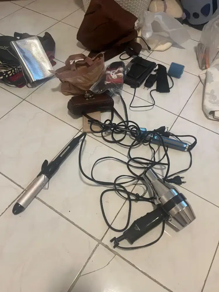 Hairdryer, catokan rambut