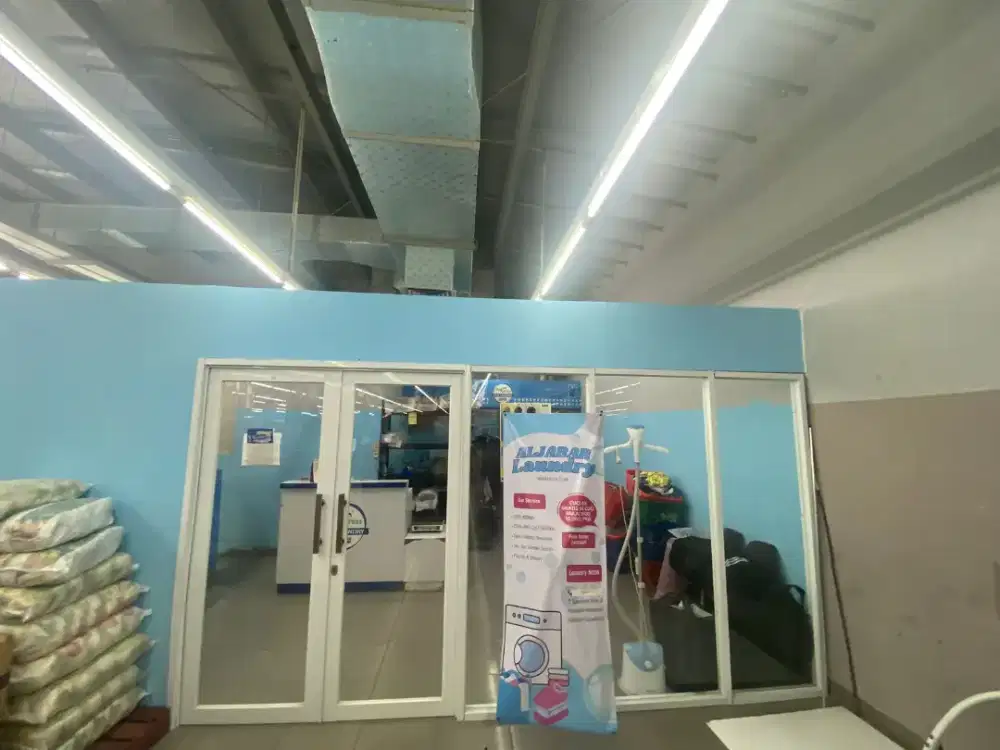 Dijual kios usaha laundry tinggal jalanin