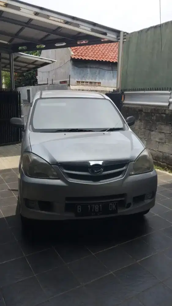 Daihatsu Xenia 2007