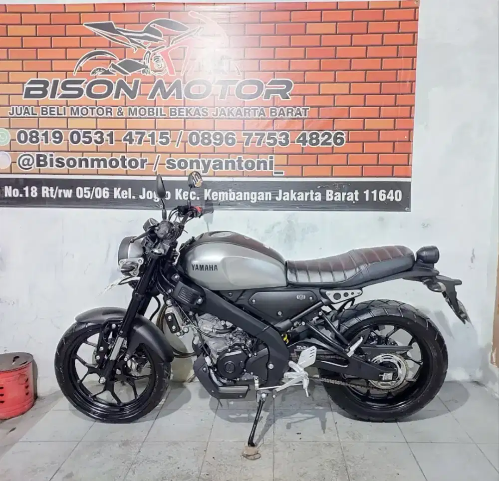 ISTIMEWA ! YAMAHA NEW XSR 155 VVA USD TAHUN 2025 WARNA SILVER