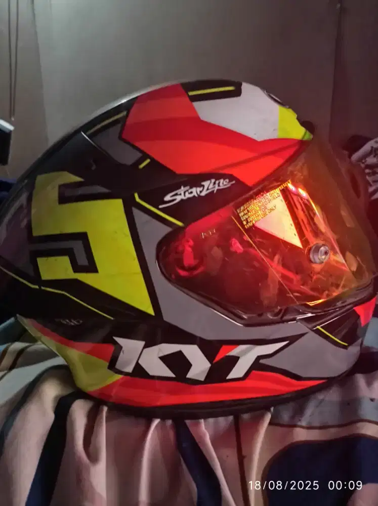 Helm KYT TTC + intercome freedcoon R1