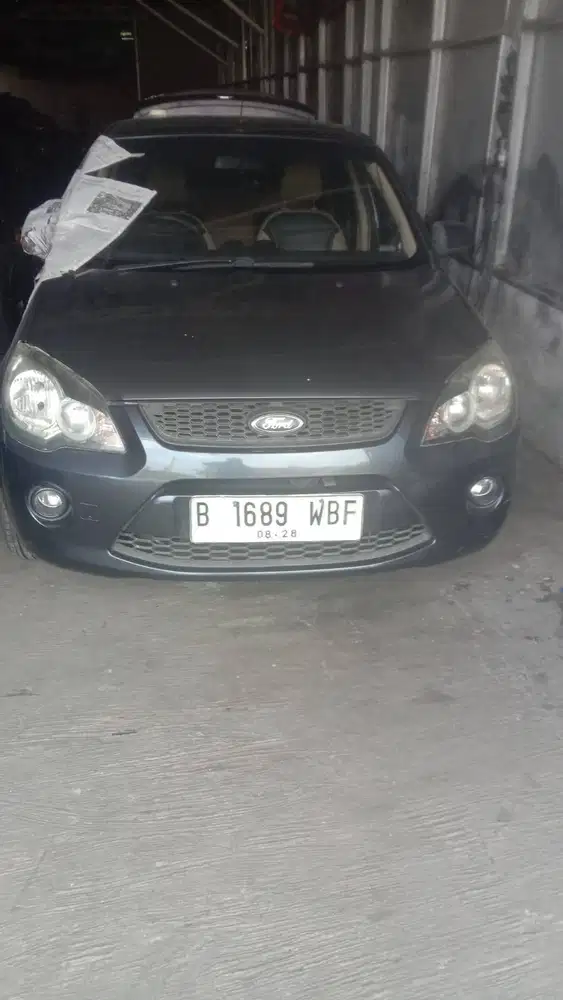 Ford ikon mt 1600cc