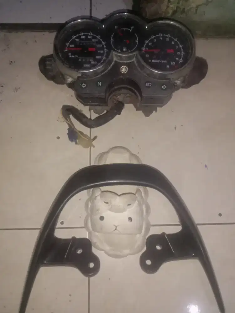 Dijual spidometer scorpio z dan behel Suzuki smash