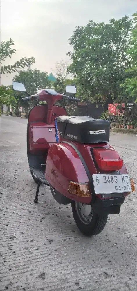 Vespa STRADA 86 pajak on