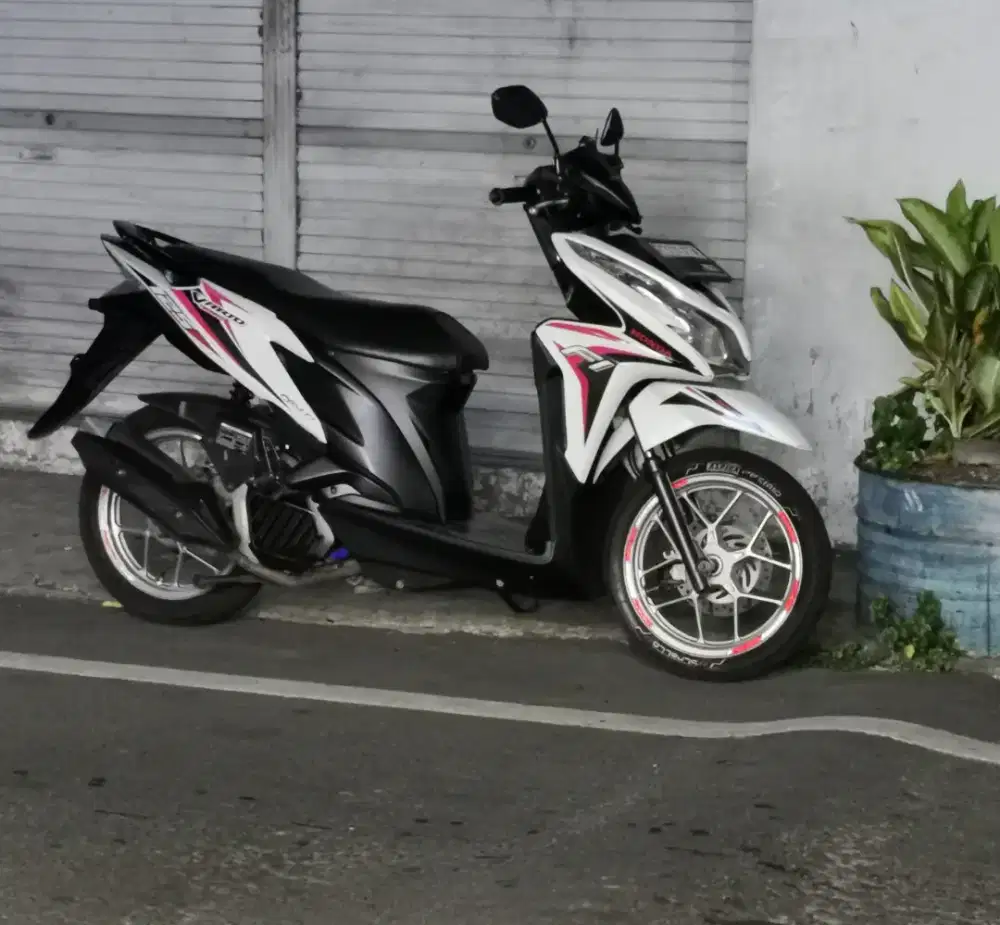 Vario 125 tahun 2013 90% good condition