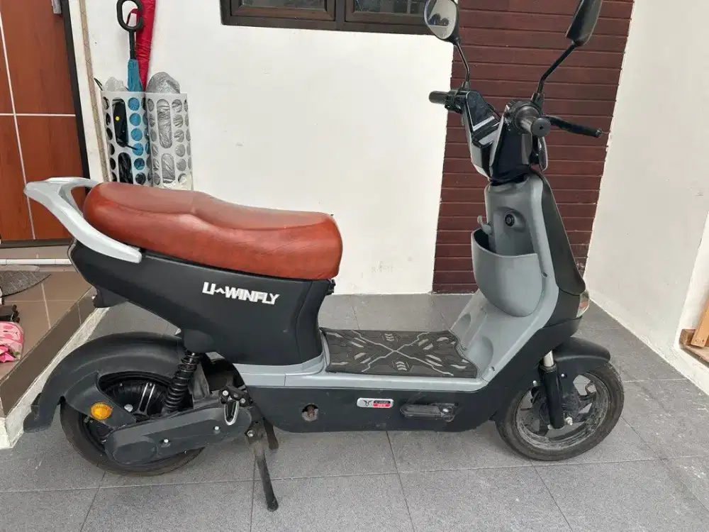 Sepeda listrik uwinfly D8S lengkap no minus